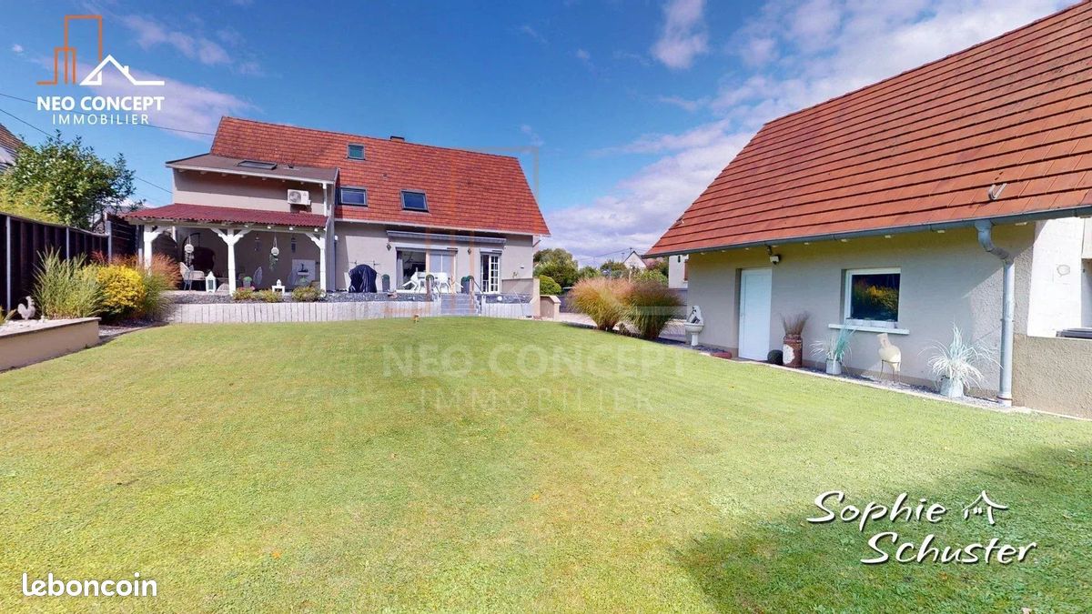 Maison 7 pièces 254 m² · à Rœschwoog · 254 m² · 479 000 €