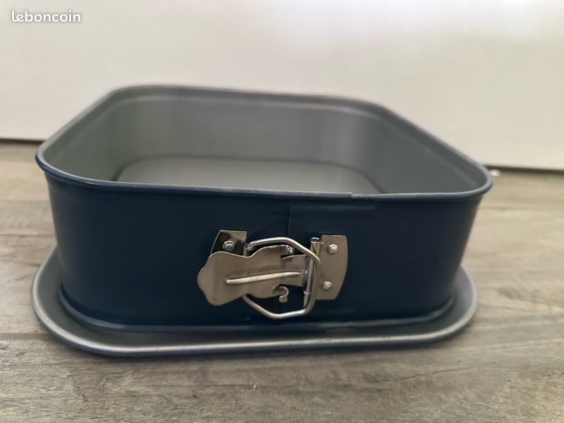 Moule à manqué carré (image 4)