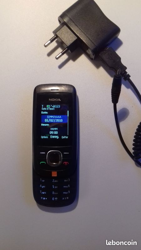 Smartphone Téléphone portable Nokia 220 Slide (image 1)