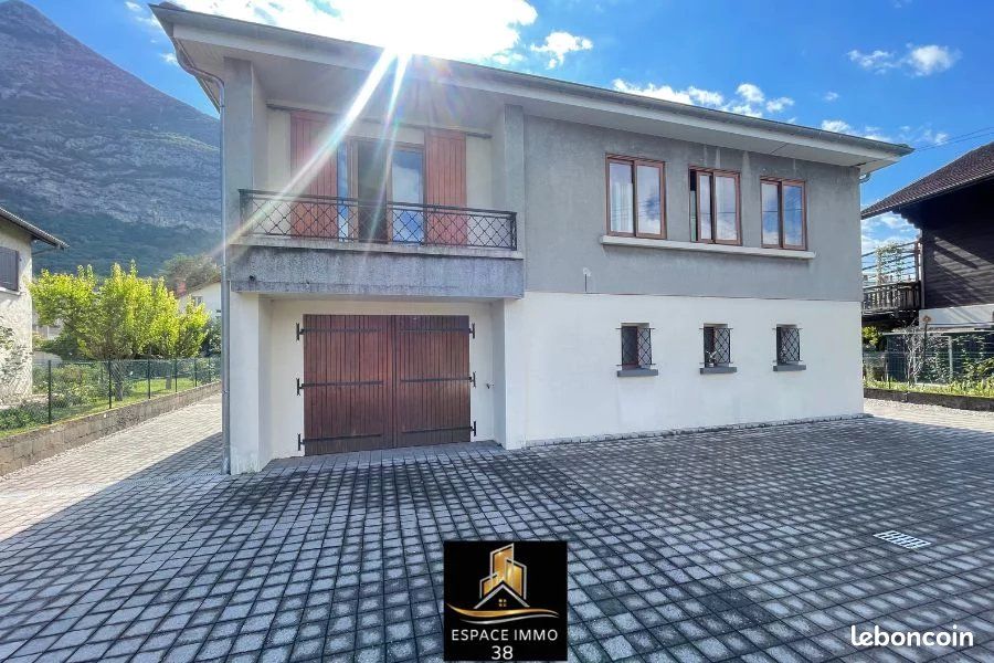Maison 4 pièces 82 m² · à Saint-Égrève · 82 m² · 378 000 €