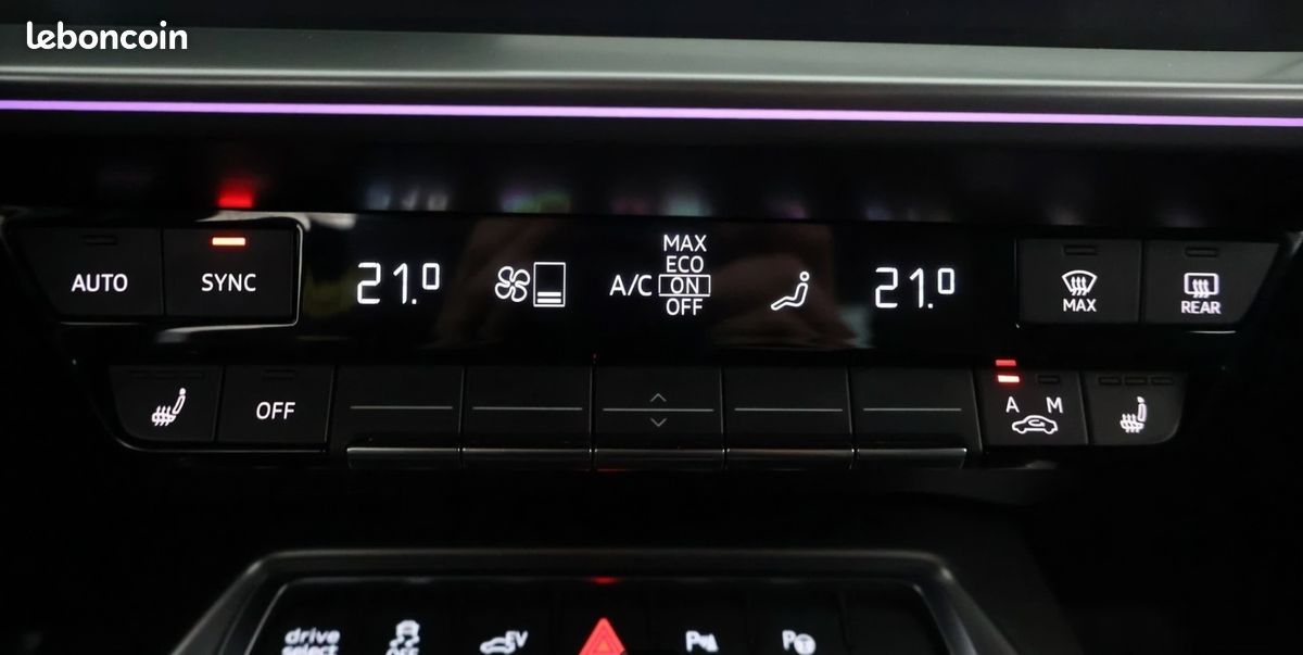 Audi A3 45TFsie S Line 245ch - ACC - Sièges chauffants - Carplay - Caméra de recul - Mémoire (image 14)