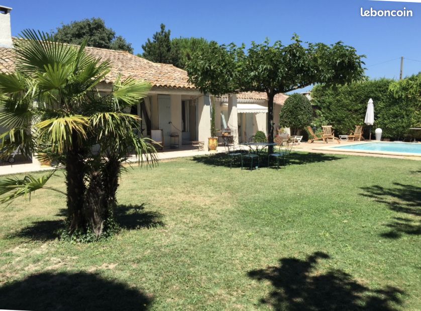 Maison 8 pièces 199 m² · à Villeneuve-lès-Avignon · 199 m² · 735 000 €