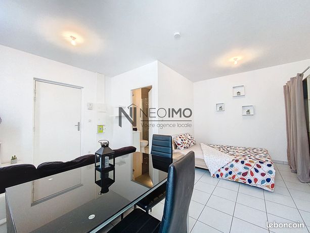 Studio 1 pièce 26 m²