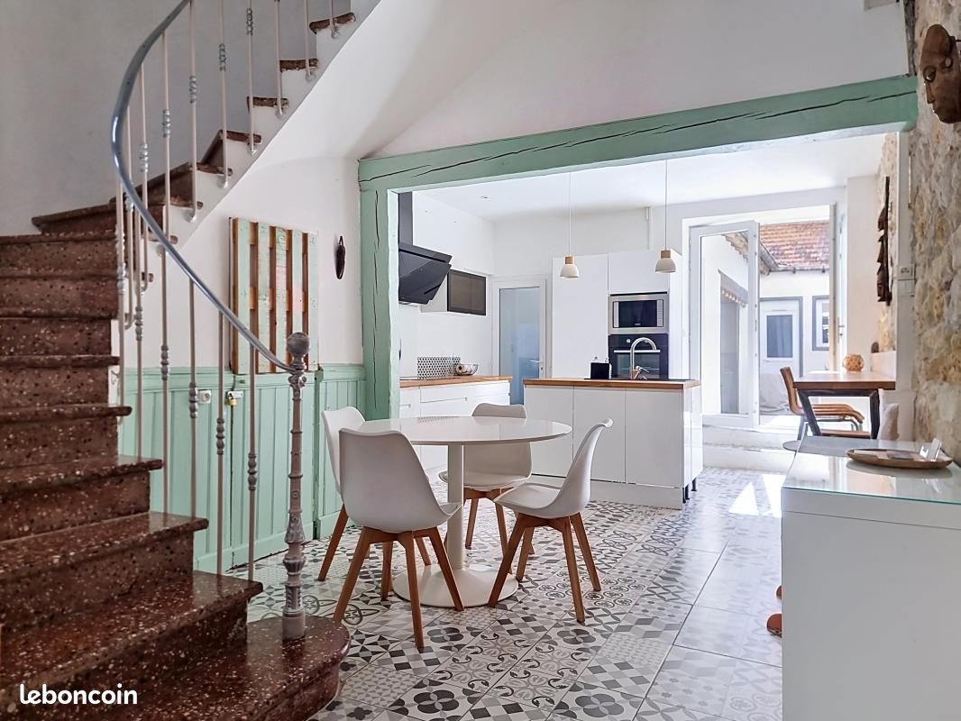 Maison 4 pièces 112 m² · à Sigean · 112 m² · 210 000 €