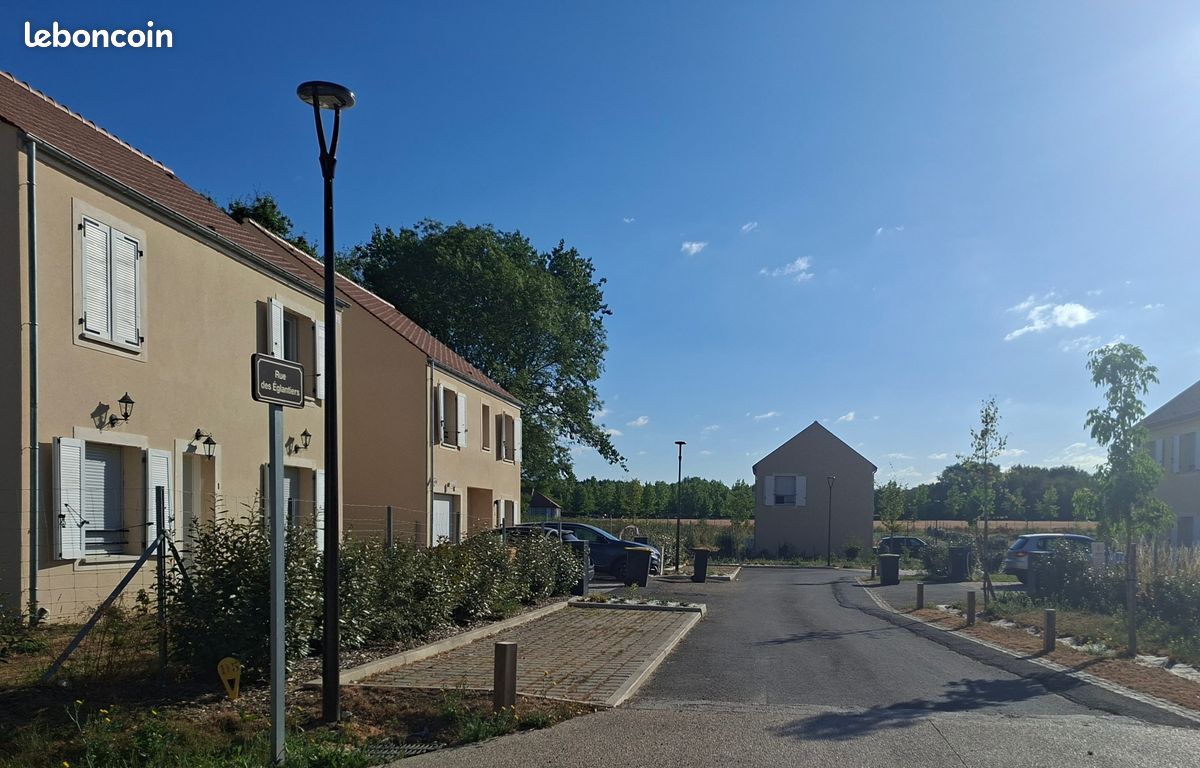 Terrain 411 m² · au Châtelet-en-Brie · 122 000 €