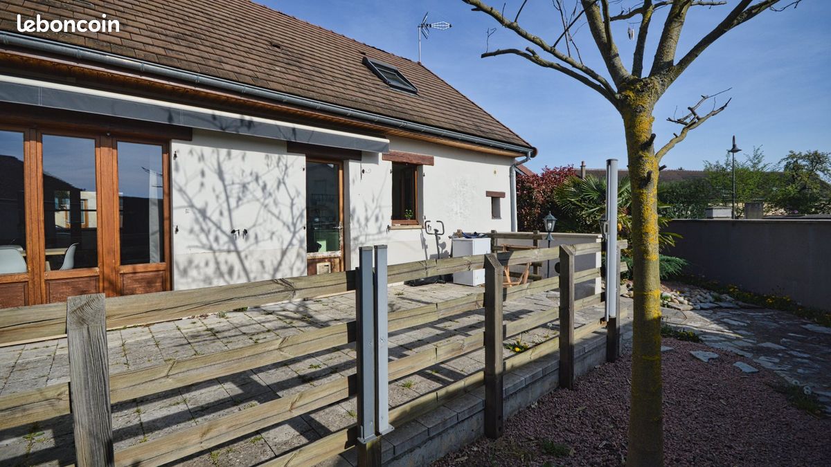 Maison 4 pièces 95 m² · à Saint-Germain-des-Fossés · 95 m² · 159 000 €