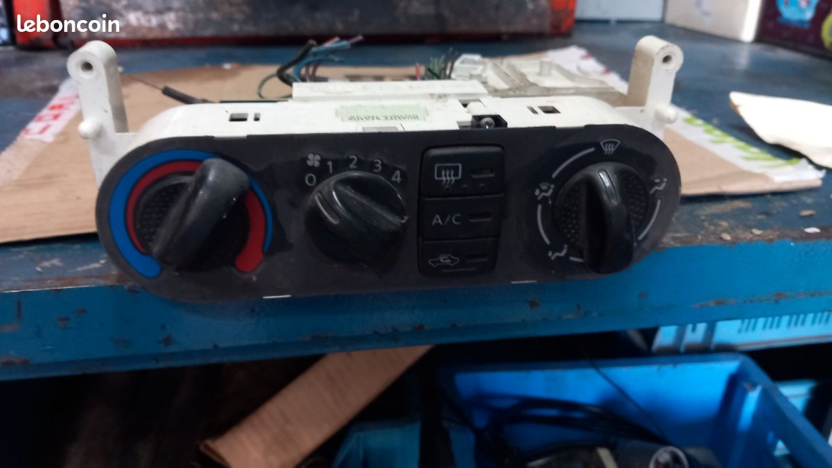 Commende chauffage nissan terrano 2 (image 1)