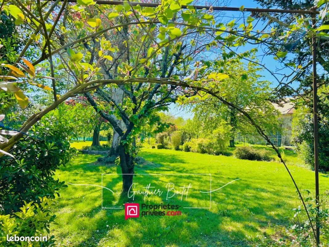 Maison 9 pièces 250 m² · à Coulommiers · 250 m² · 395 000 €