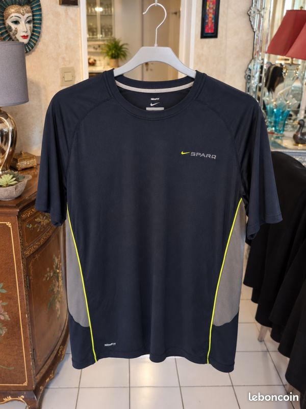 T-shirt NikeFIT Sparq bleu marine – Sport homme (image 1)