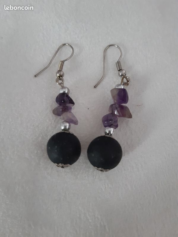 Boucle d oreilles pierre de lave (image 1)