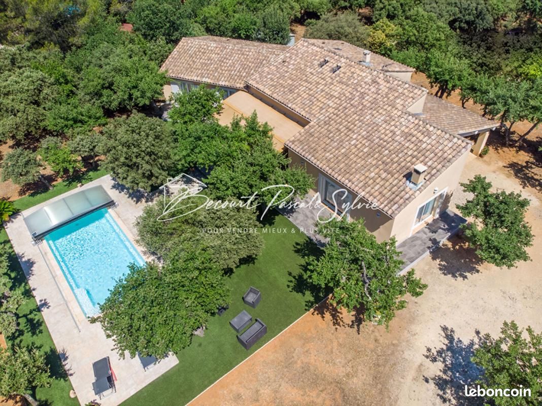 Maison 7 pièces 178 m² · à Saint-Didier · 178 m² · 630 000 €