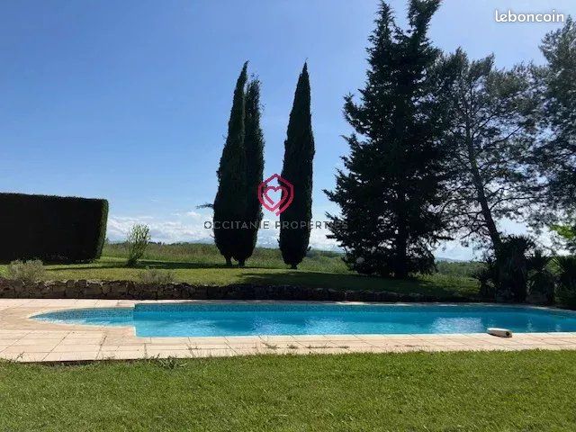 Propriété 6 pièces 204 m² (image 3)