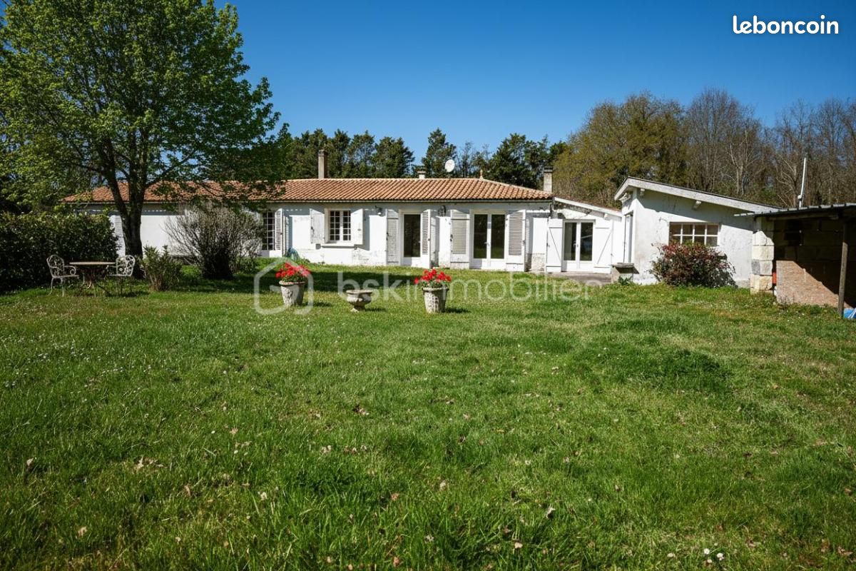 Maison 7 pièces 154 m² · à Saint-Vivien-de-Médoc · 154 m² · 210 000 €