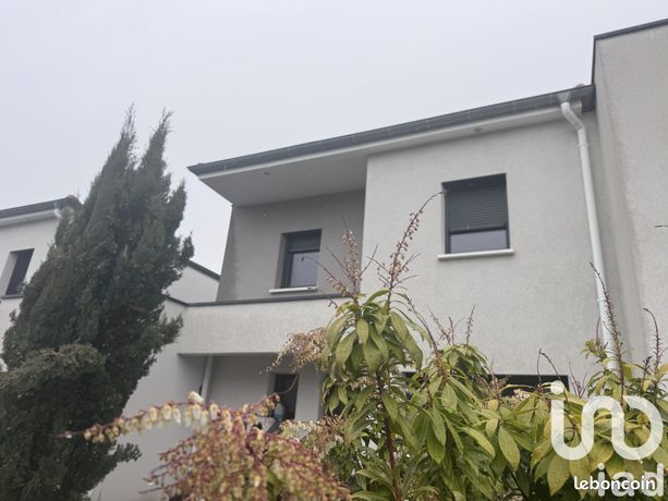 Propriété 4 pièces 90 m²