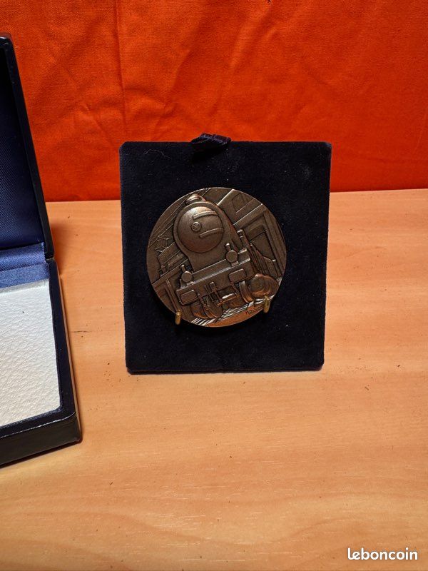 Médaille Du Travail En Bronze - Industries Métallurgiques - Bouches Du Rhône