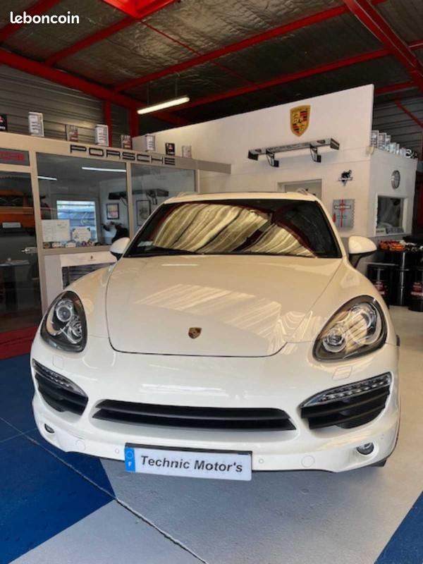 Porsche Cayenne S (image 1)