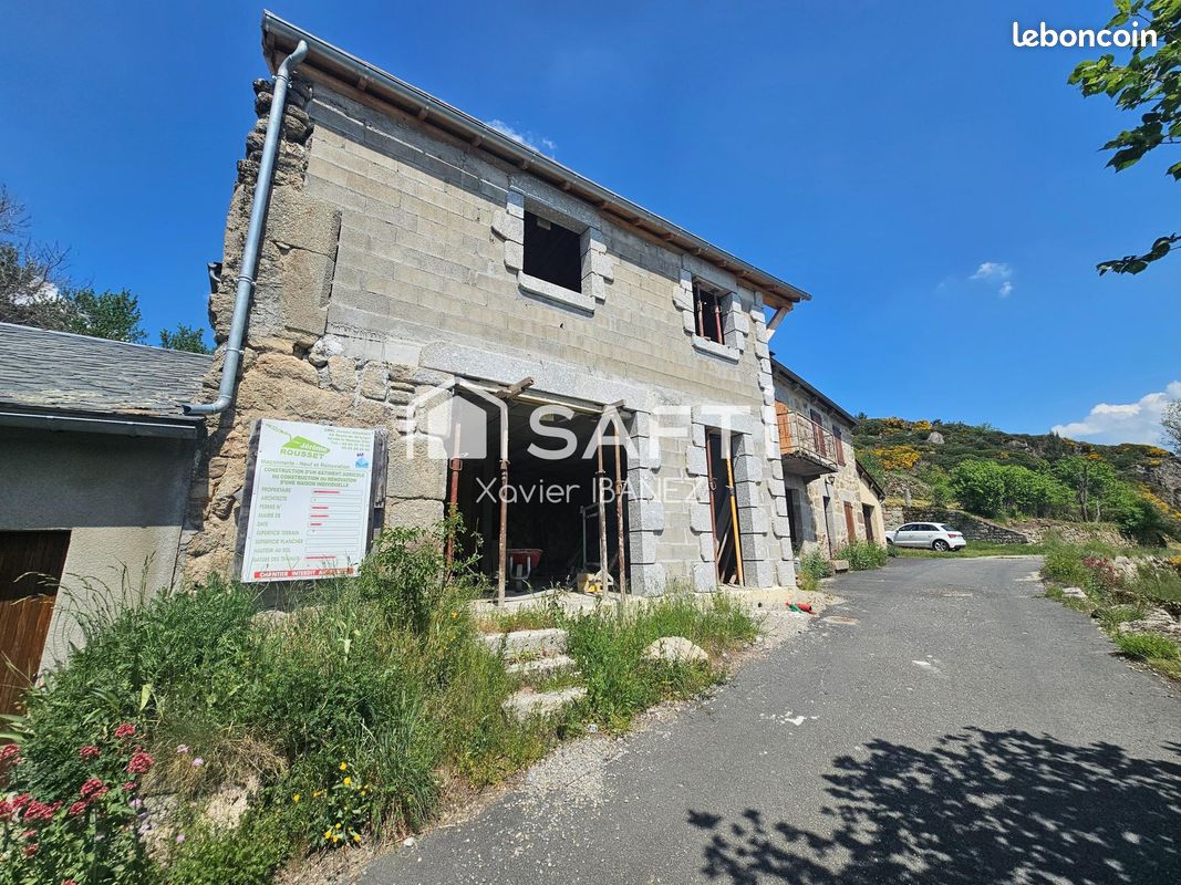 Maison 2 pièces 64 m² · à Peyre en Aubrac · 64 m² · 70 000 €