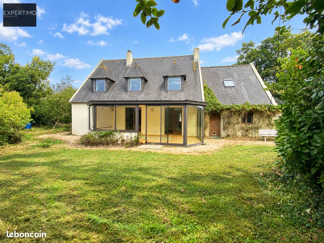 Maison 9 pièces 134 m² · à Saint-Derrien · 134 m² · 252 000 €