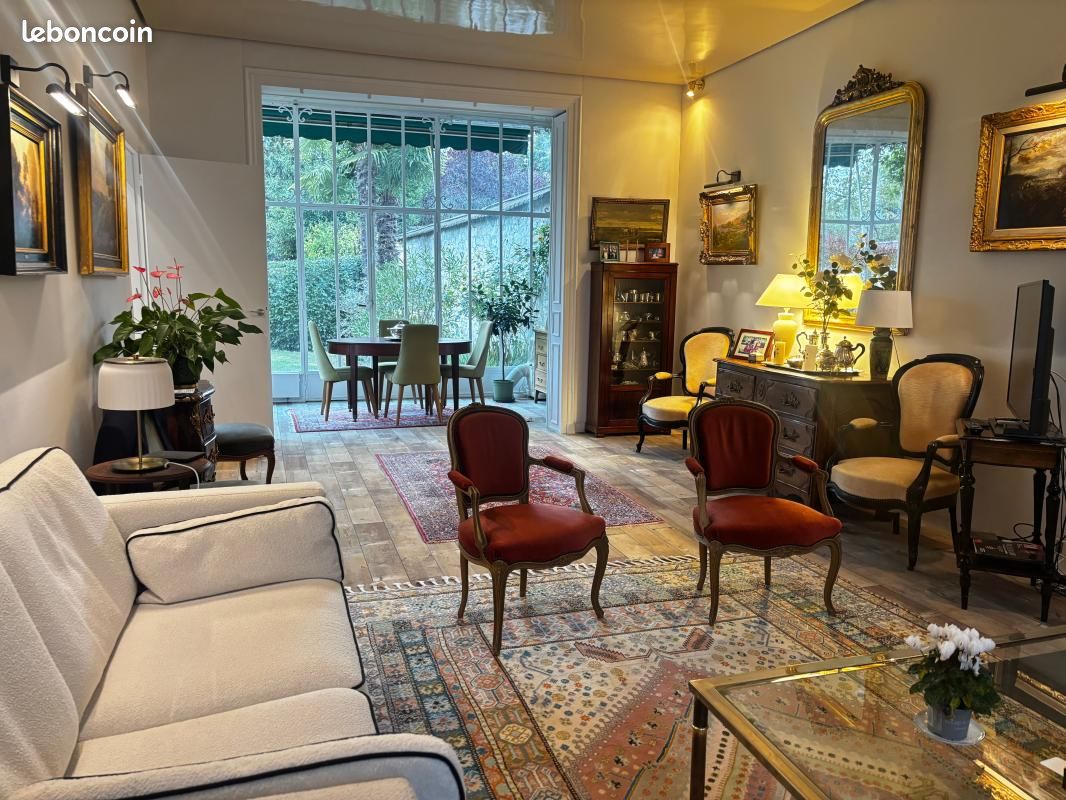 Maison 6 pièces 251 m² · à Compiègne · 251 m² · 840 000 €