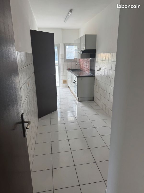 Appartement 2 pièces 70 m² · au Tampon · 70 m² · 895 €/mois