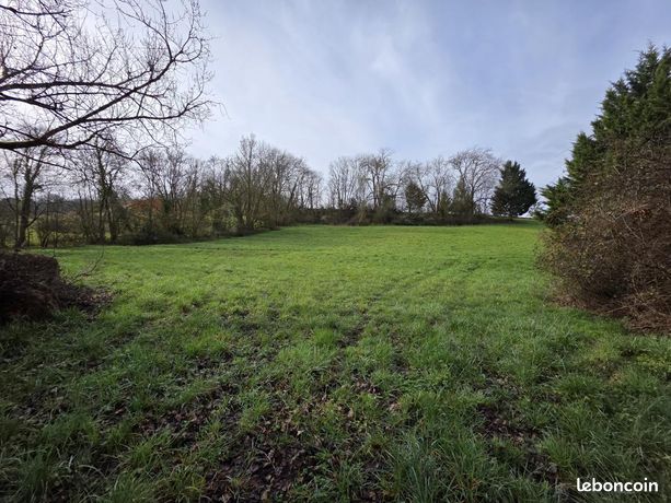 Terrain 1 632 m² Agen