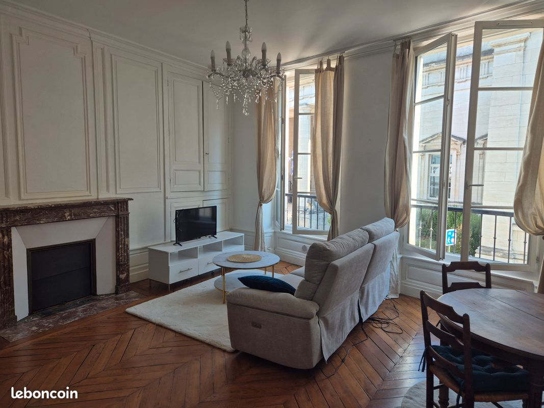 Appartement 2 pièces 49 m² · à Orléans · 49 m² · 790 €