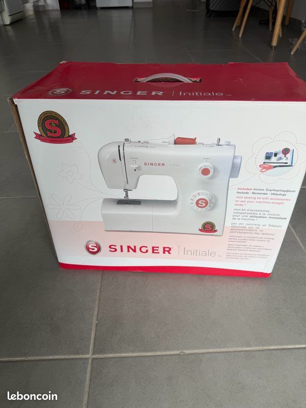 Machine à coudre Singer neuve (image 1)