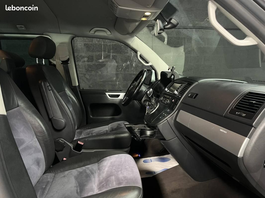 Volkswagen Multivan T5 2.0 TDI 180ch Carat 4Motion (image 11)