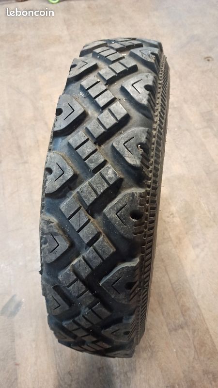 1 pneu Goodyear G90 7.50R16C - Équipement auto