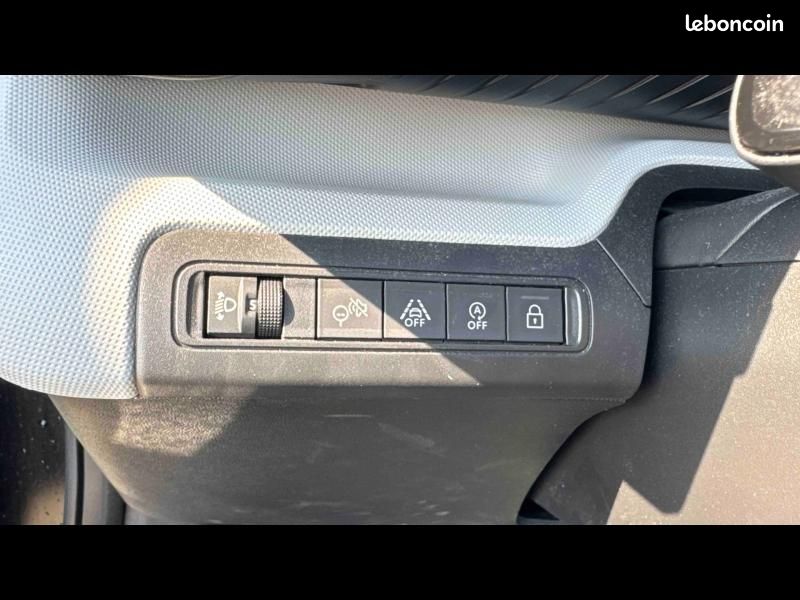 Citroen C3 1.2 Turbo 100ch YOU (image 17)
