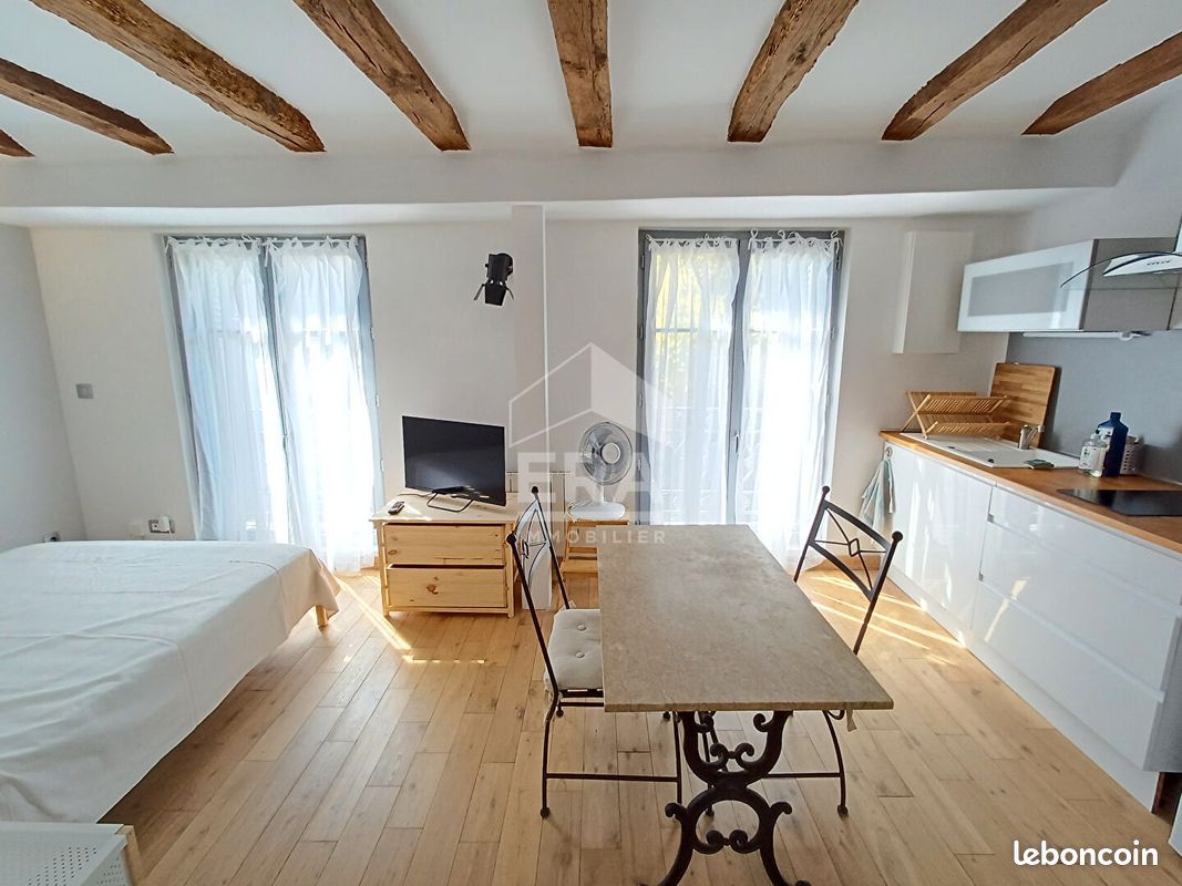 Appartement 1 pièce 23 m² · à Tours · 23 m² · 650 €