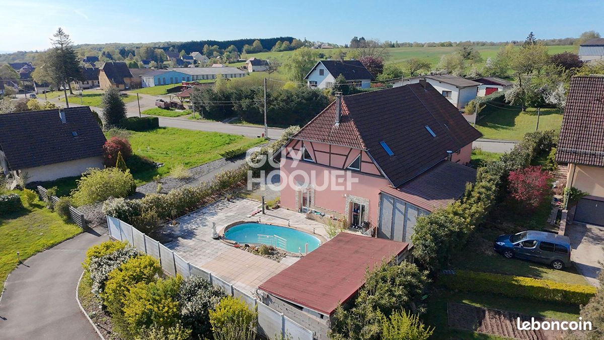 Maison 5 pièces 250 m² · à Le Haut Soultzbach · 250 m² · 198 000 €