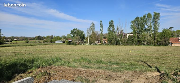 Terrain 725 m² Albi