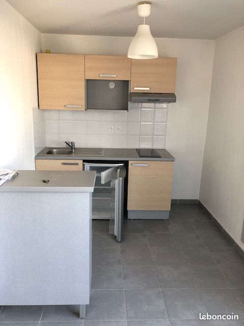 Appartement 1 pièce 27 m² · à Lyon · 27 m² · 750 €