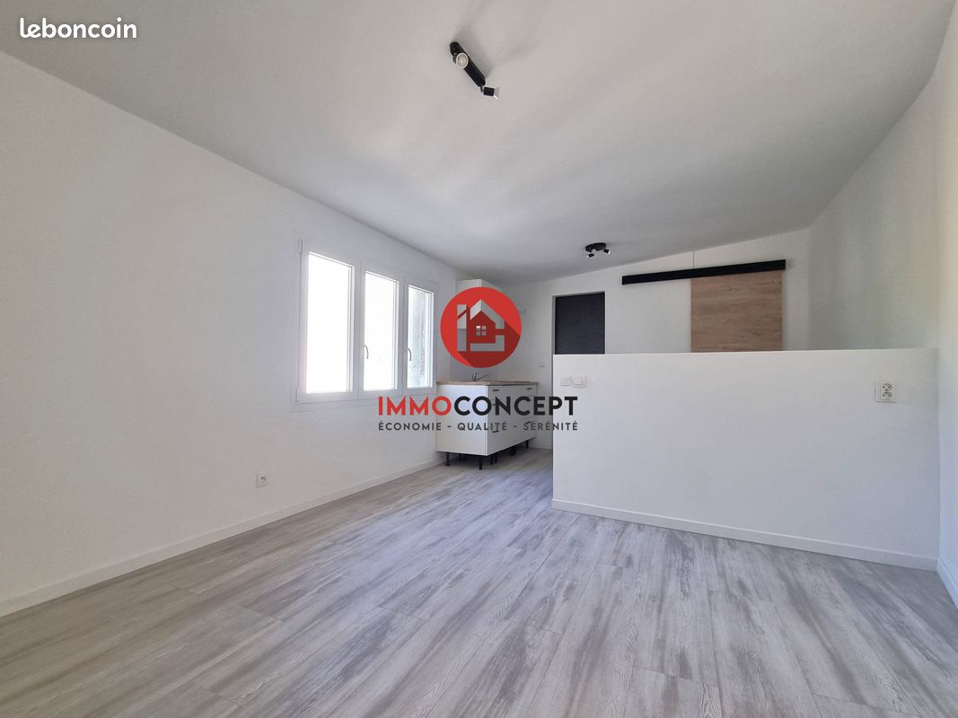 Appartement 1 pièce 23 m² · à Roquemaure · 23 m² · 350 €