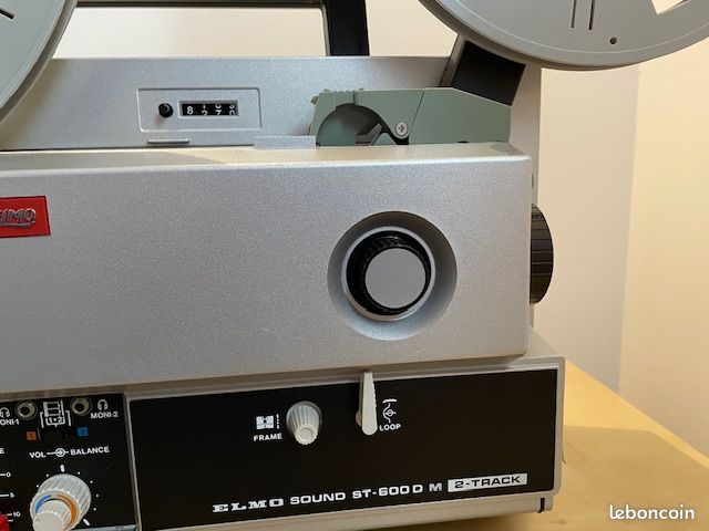 Projecteur Super 8 sonore (Gebraucht) in Lausanne für CHF 5 - mit