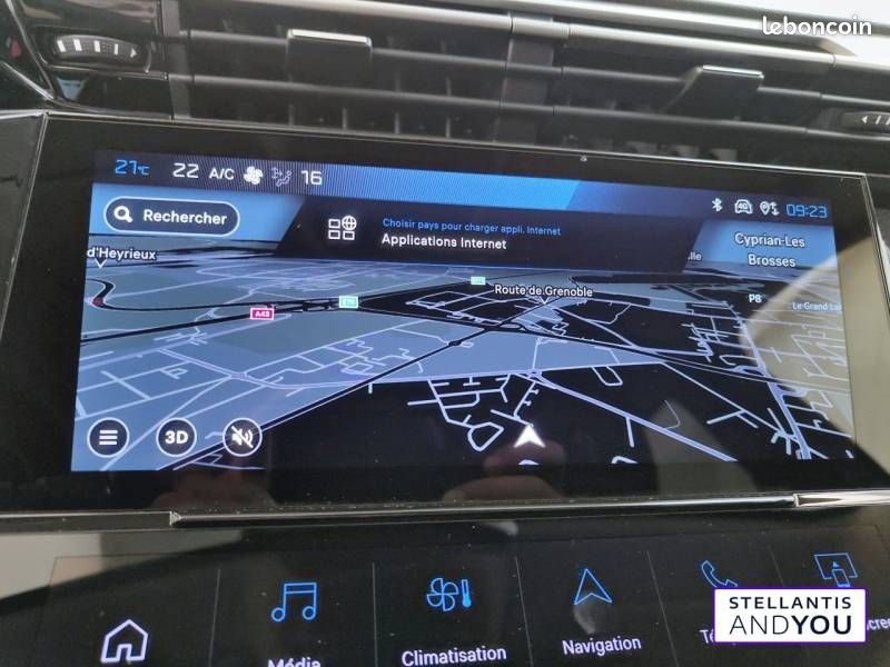 Peugeot 308 Hybrid 145 e-DCS6 Allure (image 11)