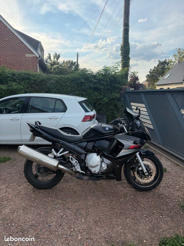 Suzuki 650 gsxf a2 (image 1)