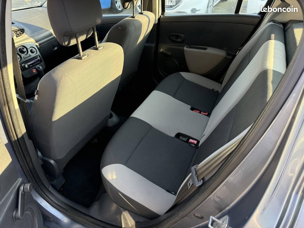 Renault Clio 1,5 DCI 70 CV 1ERE MAIN CERTIFIÉE (image 4)
