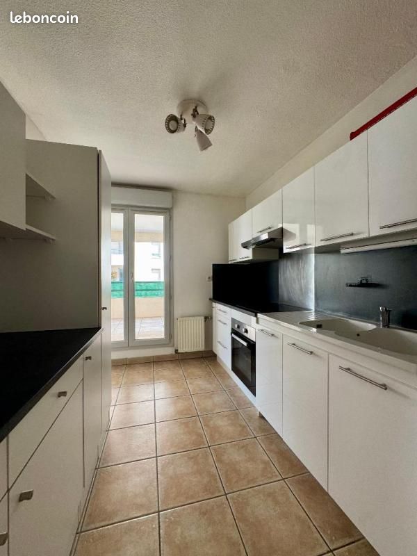 Appartement 3 pièces 73 m² · à Lyon · 73 m² · 1 028 €