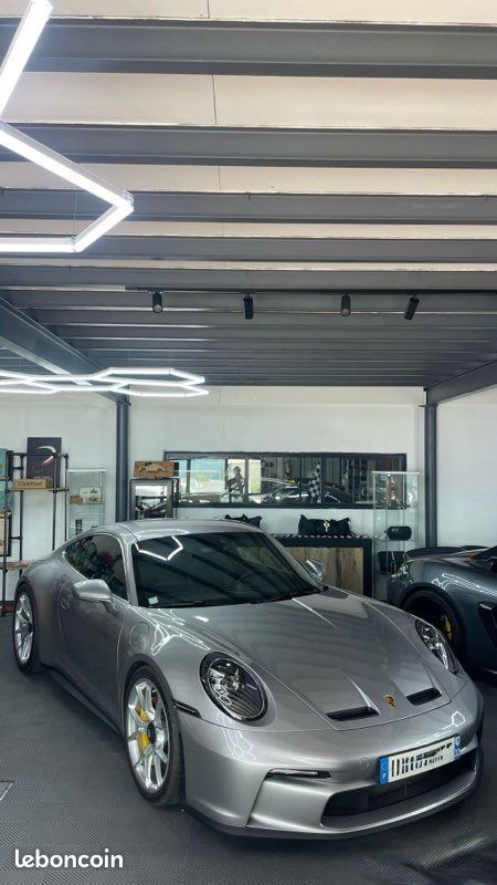 Porsche 992 GT3 Touring -Porsche approved- (image 5)
