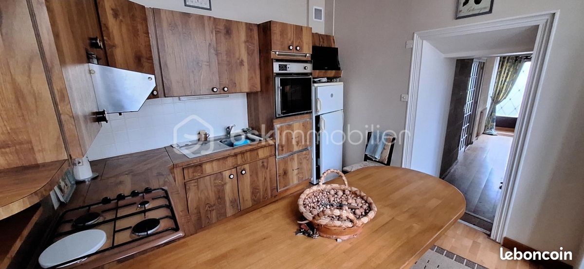 Maison de ville 6 pièces 135 m² - L'Absie 79240 (image principale 4)