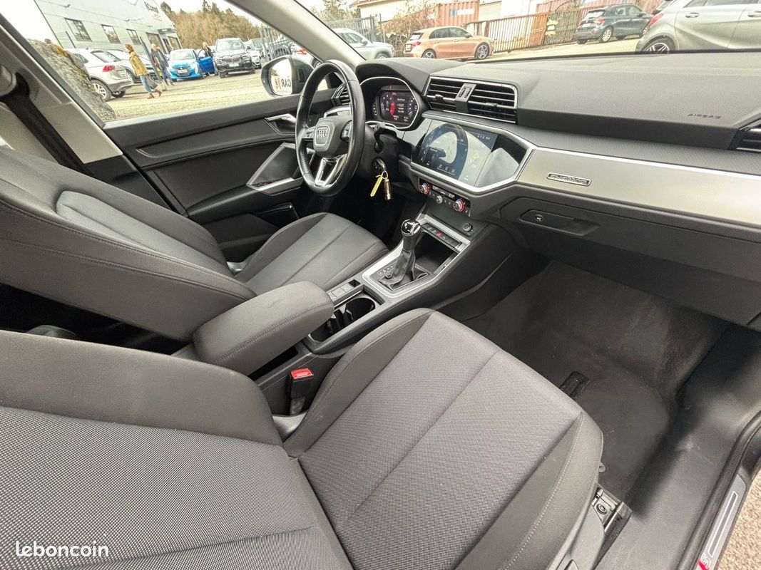 AUDI Q3 Q3 40 TDI 190 ch S tronic 7 Quattro S line (image 10)