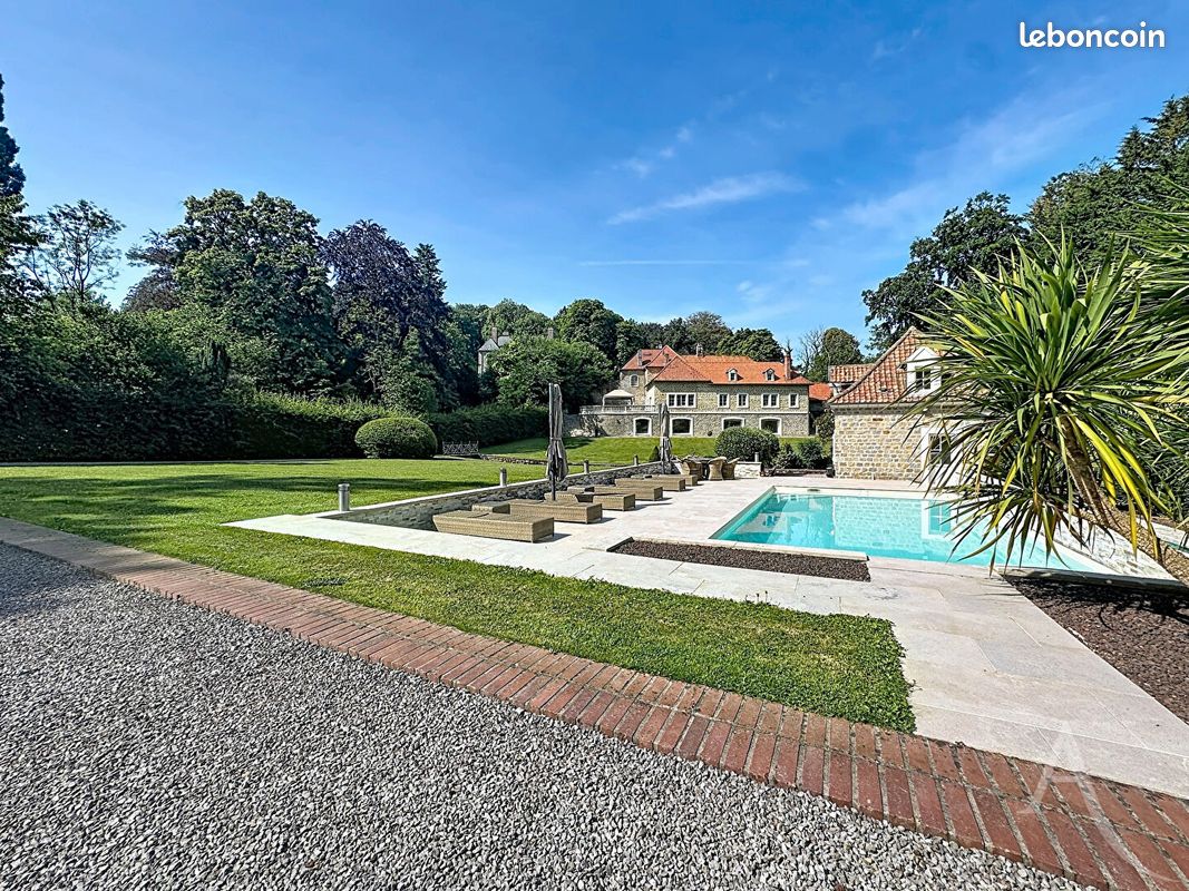 Maison 6 pièces 353 m² · à Wimille · 353 m² · 1 456 000 €