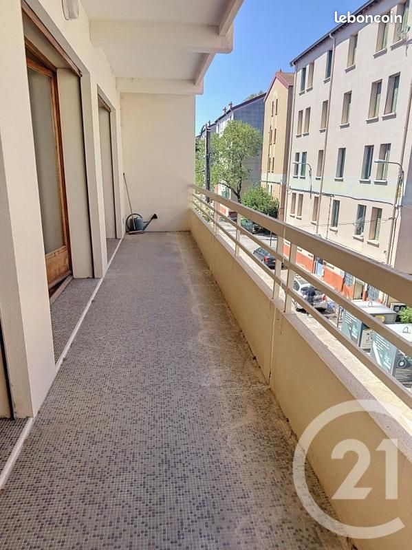 Appartement 4 pièces 107 m² · à Avignon · 107 m² · 120 000 €