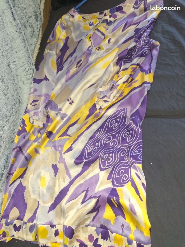 A saisir robe de marque (image 6)