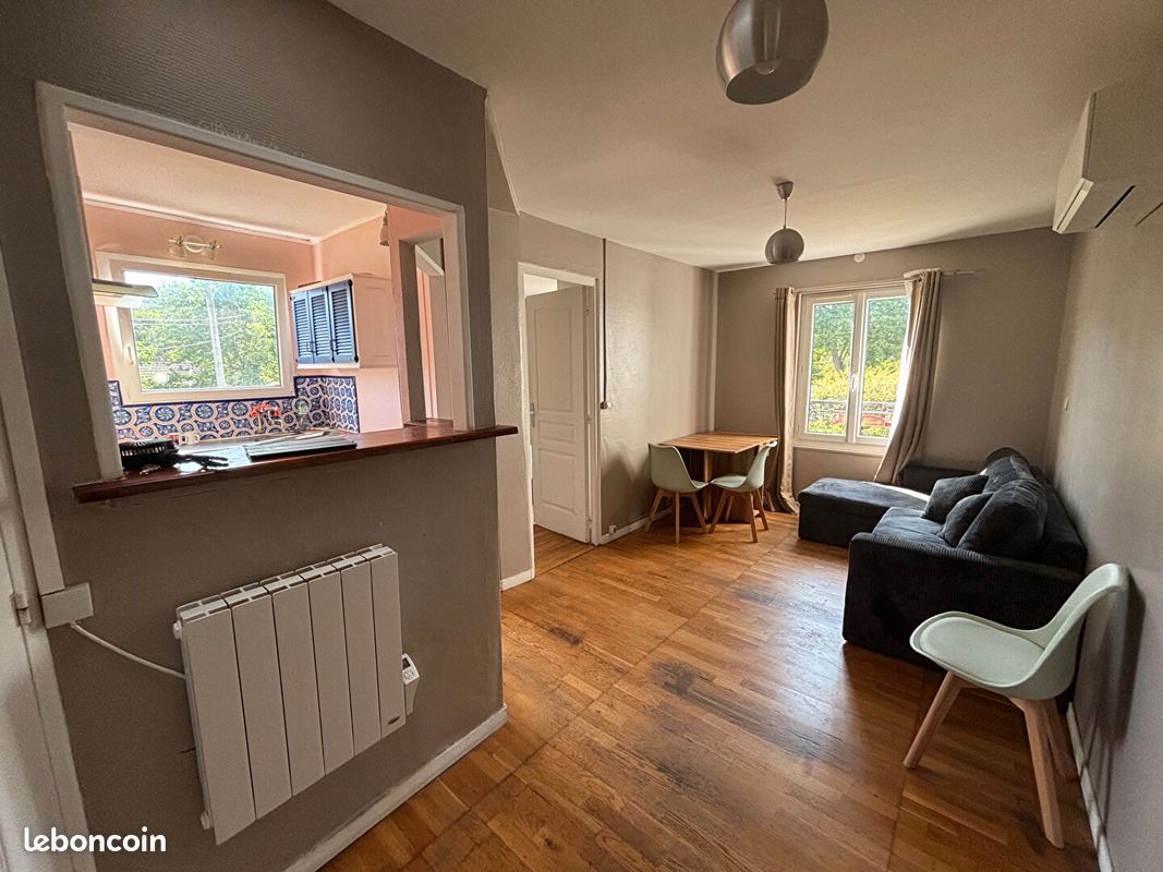 Appartement 1 pièce 30 m² · à Maisons-Laffitte · 30 m² · 890 €