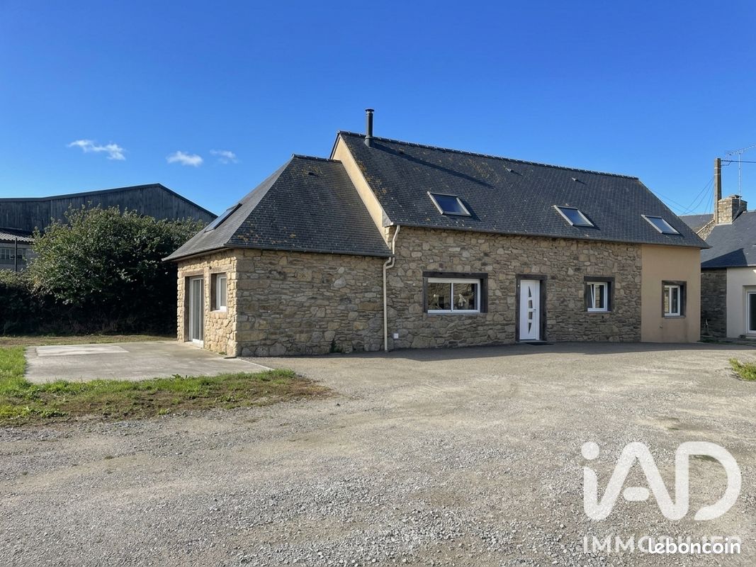 Maison 5 pièces 136 m² · à Bréhand · 136 m² · 236 503 €