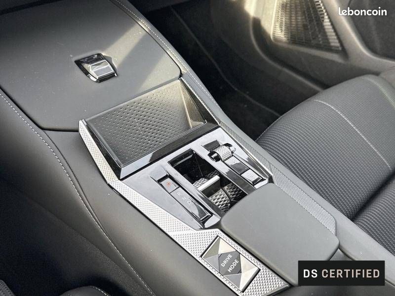 DS N°4 Hybride 145 e-DCT6 Etoile - Alcantara (image 17)