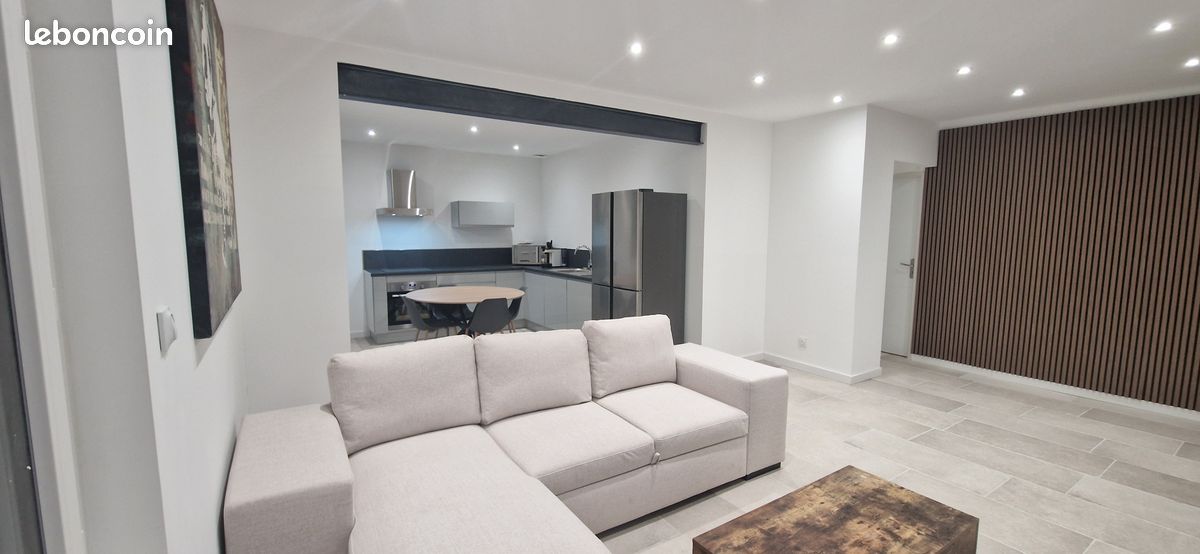 Appartement 5 pièces 100 m² · à Alès · 100 m² · 450 €